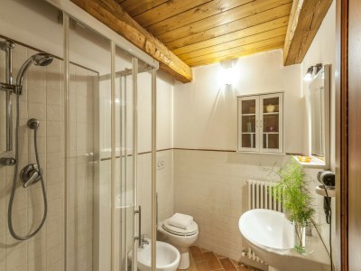 Apartment Holiday Home in Belforte with Pool - Features photo 13