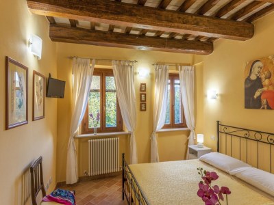 Apartment Holiday Home in Belforte with Pool - Features photo 14