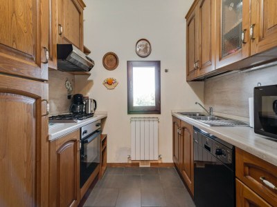 Farmhouse Farmhouse near Nightlife - Features photo 21