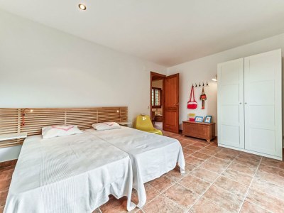Holiday house Ferienhaus Montseny mit Pool - Features photo 32