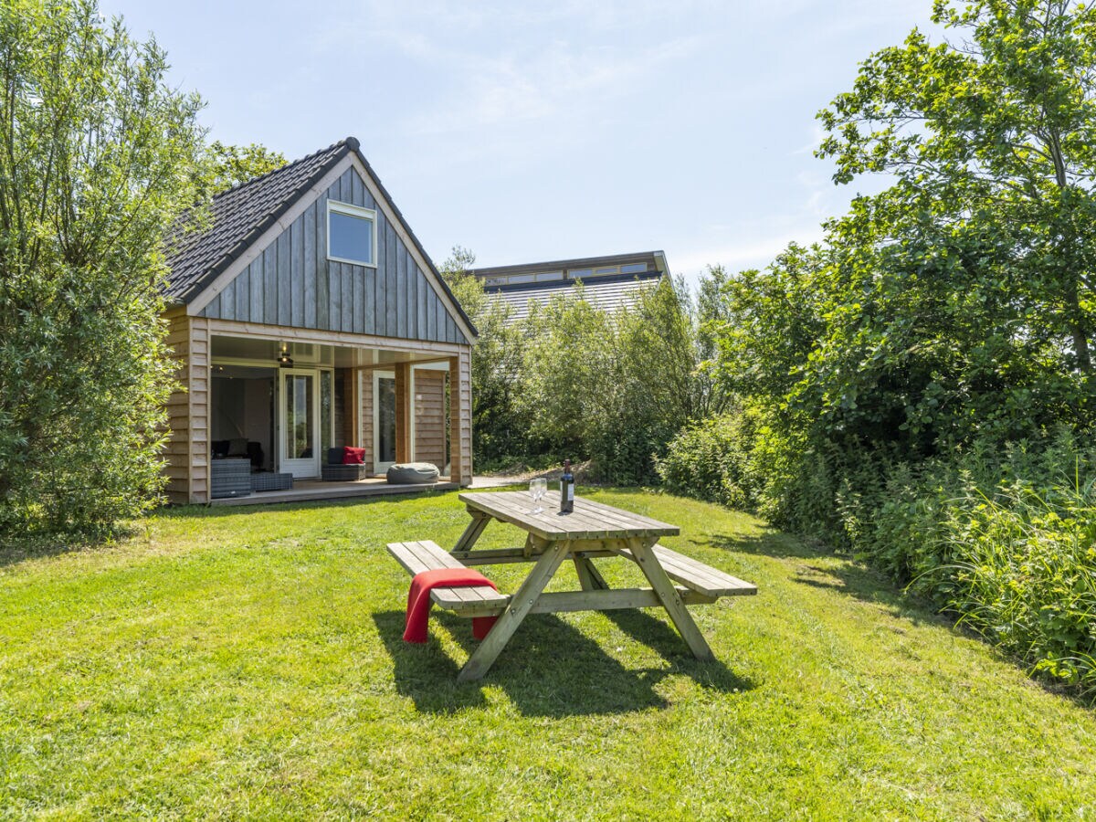 Holiday house Zeewinde