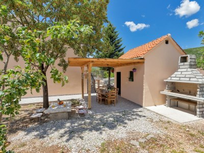Holiday house Villa Danica with Pool - Outdoor photo 14