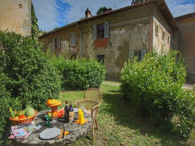 Farmhouse Wunderschönes Bauernhaus mit Gemeinschaftspool - Outdoor photo 4