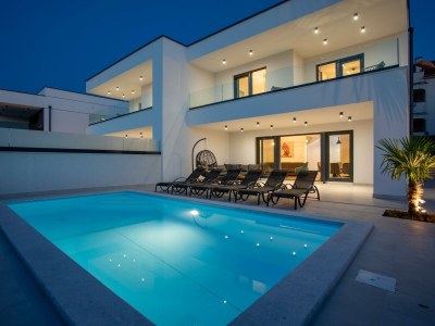Villa Diva by the sea with pool in Klimno - Villa