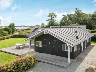 Holiday house 8 person holiday home in Juelsminde-By Traum - Holiday house