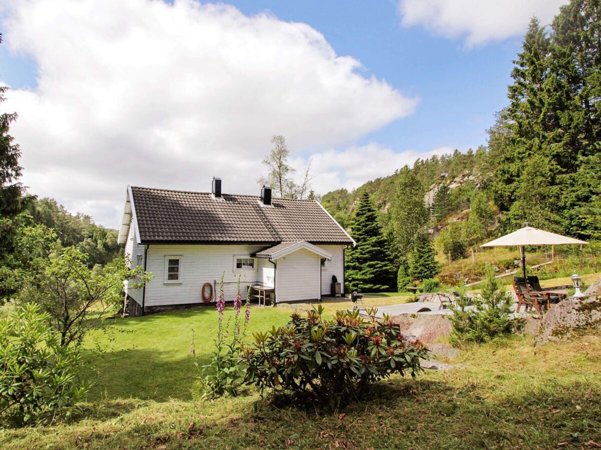 Holiday house 8 person holiday home in Kvås