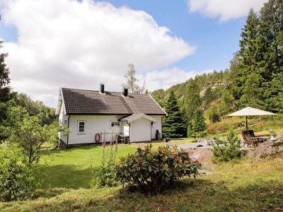 Holiday house 8 person holiday home in Kvås - Holiday house