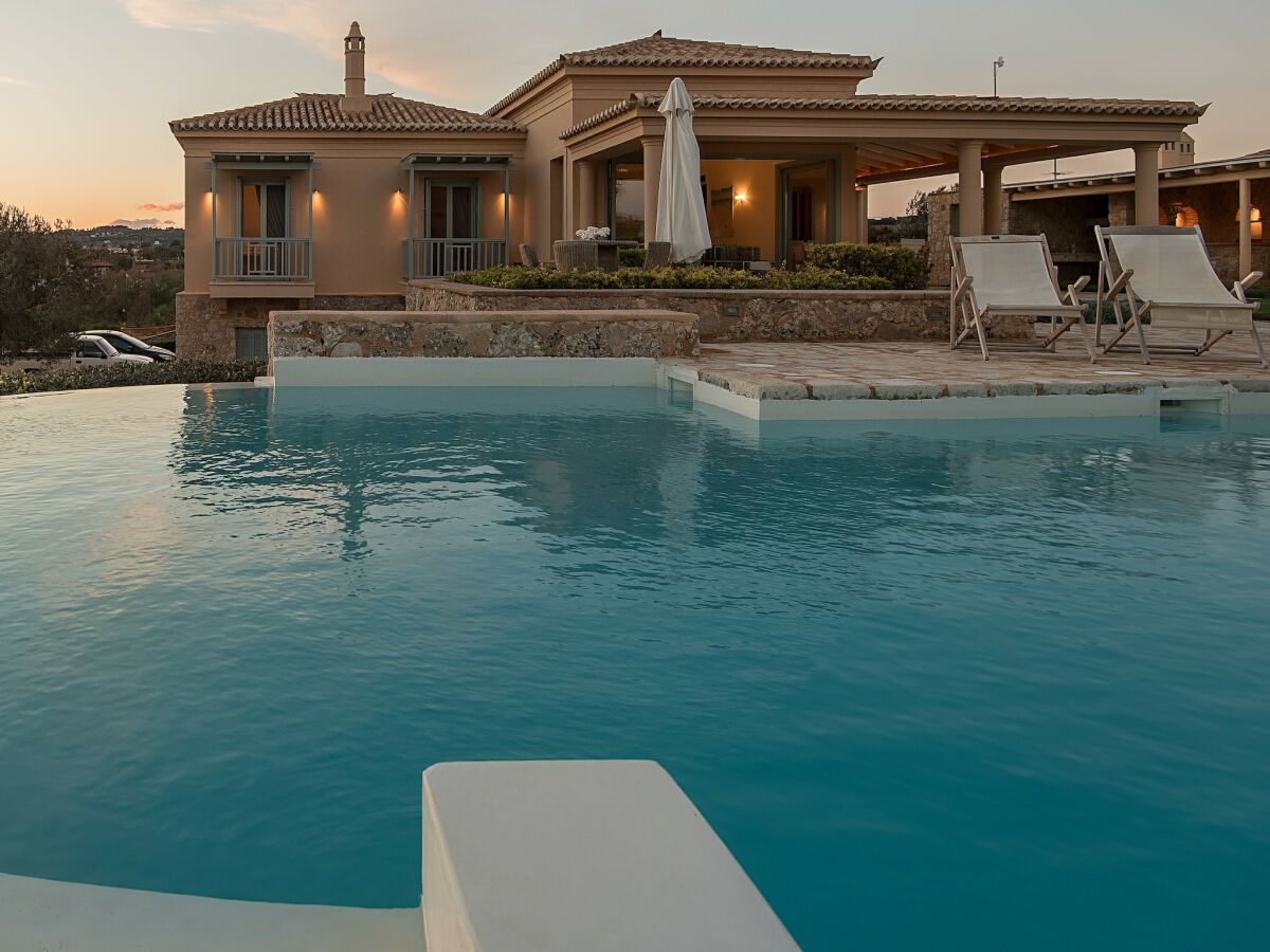 Villa Villa in Peloponnes mit Strand und Pool - Outdoor photo 3