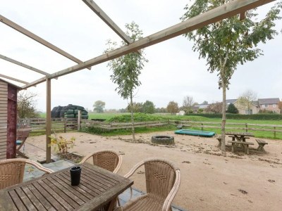Holiday house Nice vacation home in Horssen with garden - Outdoor photo 4