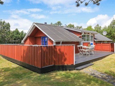 Holiday house Ferienhaus mit Terrasse und Feuerstelle in Vorupør - Holiday house