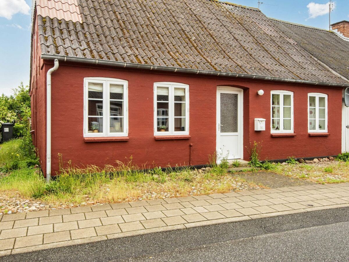 Holiday house 6 person holiday home in Bredebro