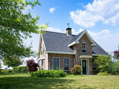 Farmhouse Bauernhaus in Genderen mit Terrasse - Outdoor photo 2