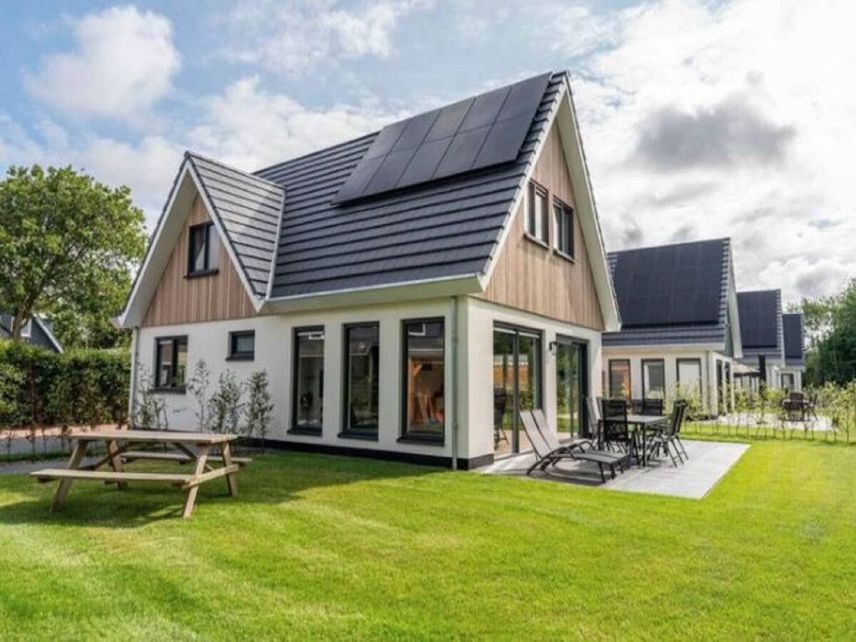 Holiday house Holiday Home in Texel near Forest and Sea