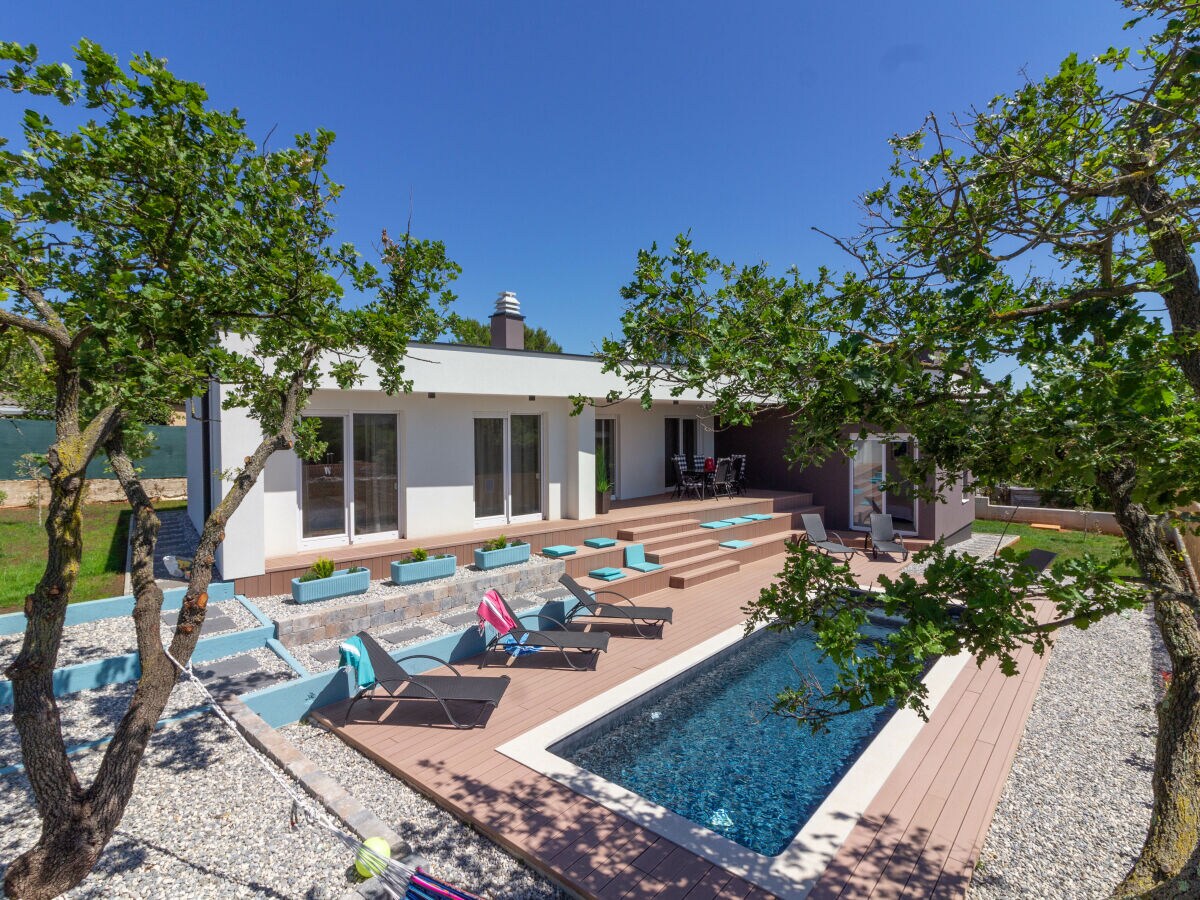 Villa Senorita mit Pool in Pula