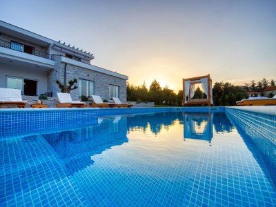 Villa Villa in Pridraga mit Pool am Meer - Outdoor photo 12