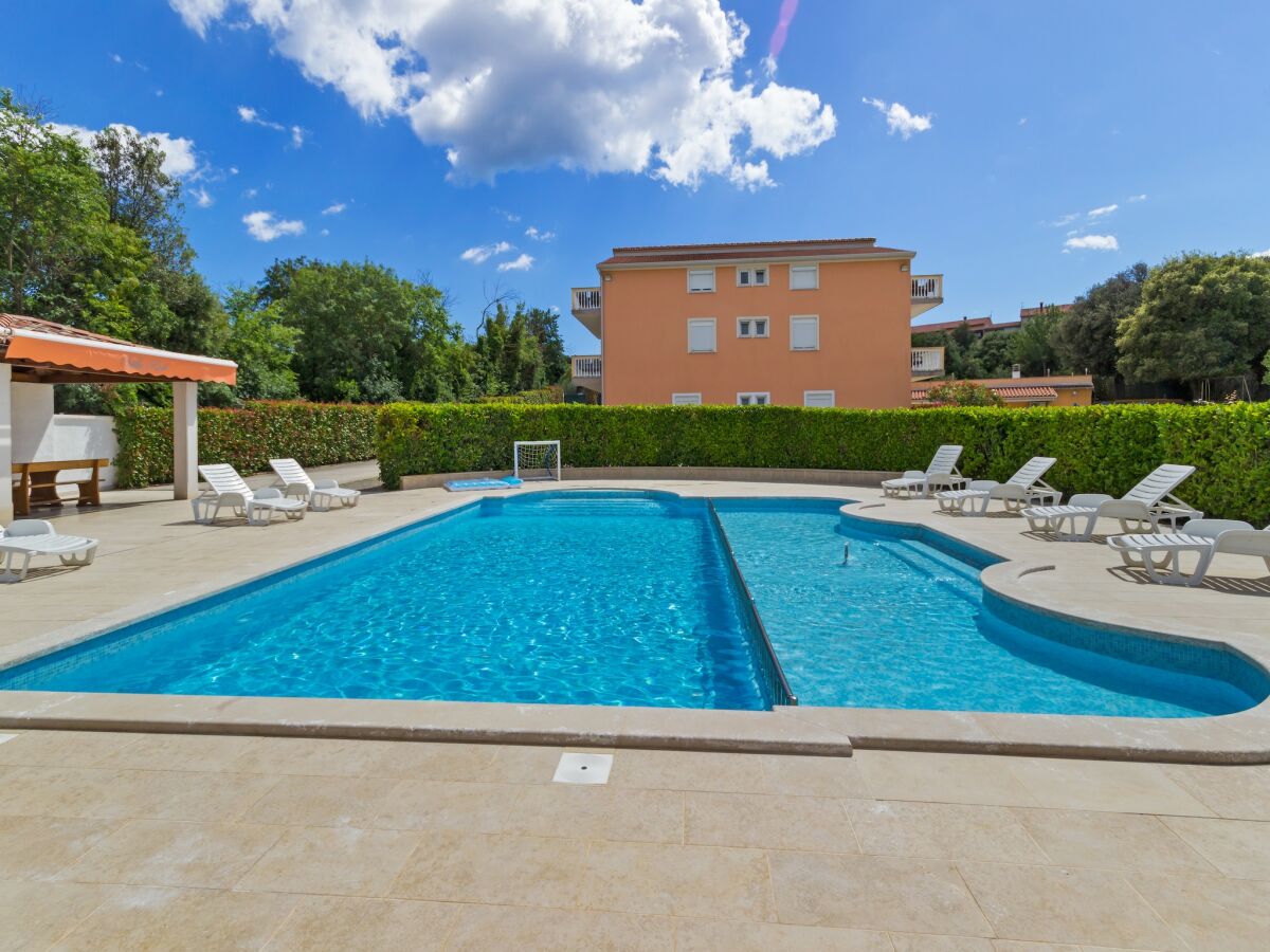 Apartment Relaxing Banjole Getaway - Outdoor photo 2