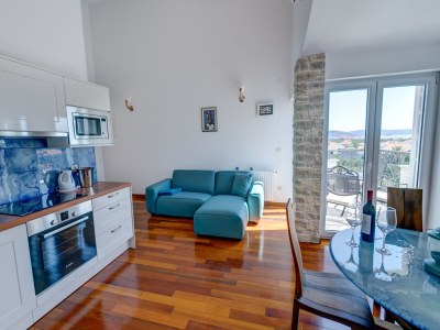 Apartment Villa auf Murter mit Pool und Meerblick - Features photo 14