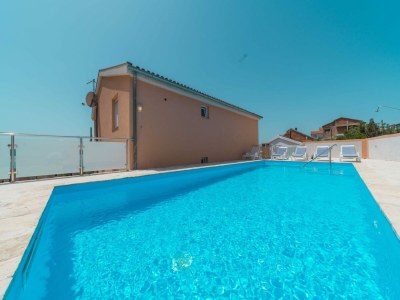 Villa Capacious Holiday Home in Maslenica - Outdoor photo 3