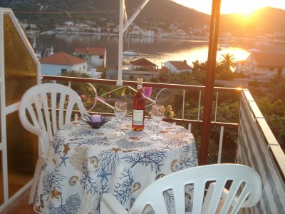 Apartment Küstenkomfort in Vinišće - Outdoor photo 6