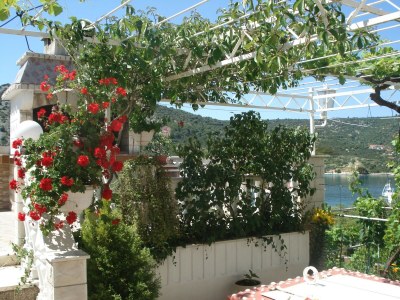 Apartment Küstenkomfort in Vinišće - Outdoor photo 11
