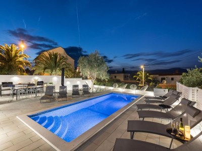 Apartment Apartment 5 km vom Zentrum von Trogir - Outdoor photo 9