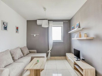 Apartment Apartment in Novalja near Zrče Beach - Features photo 20