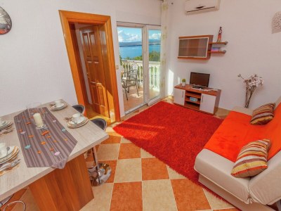 Apartment Ferienhaus in Kroatien mit Pool im Wald - Features photo 12