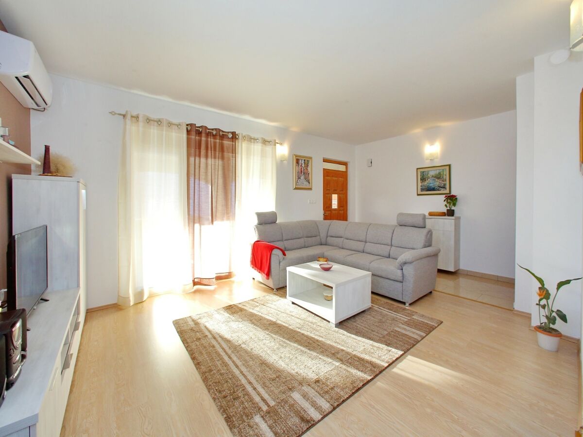 Apartment Wohnung in Bibinje nahe Kiesstrand