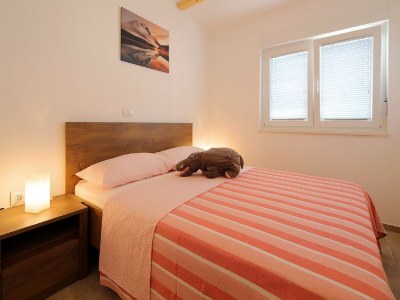 Apartment Apartment in Šilo with Sea View Balcony - Features photo 11