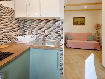 Apartment Apartment in Šilo with Sea View Balcony - Features photo 12
