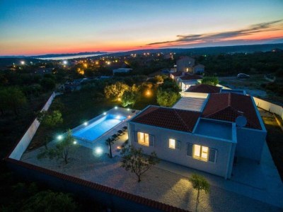 Villa Villa in Debeljak with Pool near the Sea - Outdoor photo 7