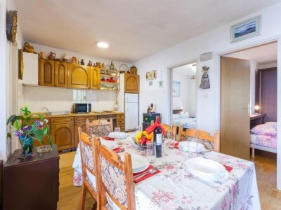 Villa Villa in Tučepi mit Pool nahe Strand - Features photo 25