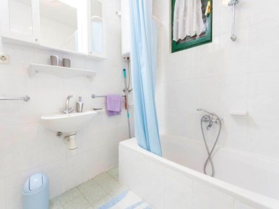 Villa Villa in Tučepi mit Pool nahe Strand - Features photo 31