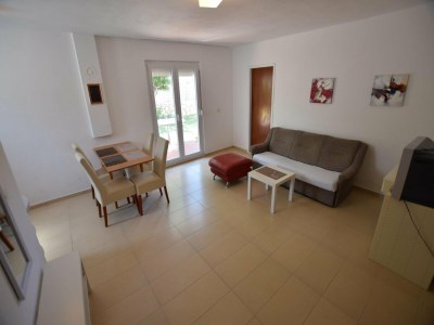 Apartment Spacious apartment with terrace - Features photo 16