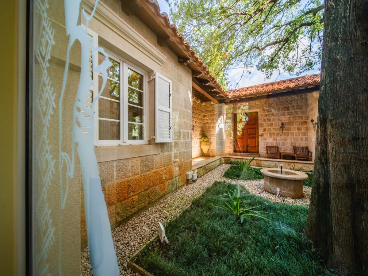 Villa Villa in Čilipi near Dubrovnik with Pool - Outdoor photo 3