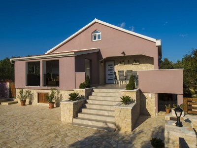 Holiday house Cosy Holiday Home in Policnik with Pool - Outdoor photo 6