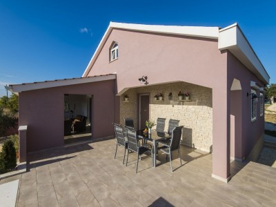 Holiday house Cosy Holiday Home in Policnik with Pool - Outdoor photo 11