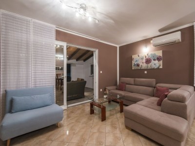 Holiday house Cosy Holiday Home in Policnik with Pool - Features photo 18