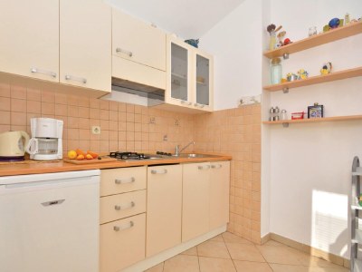 Holiday house Geräumiges Ferienhaus in Bibinje mit Garten - Features photo 26