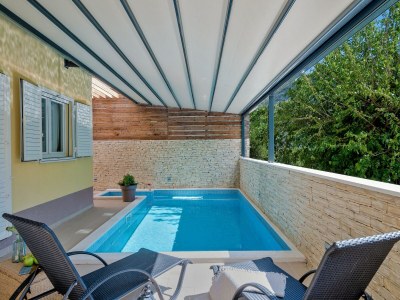 Villa Villa in Žrnovnica mit beheiztem Salzwasserpool - Outdoor photo 17