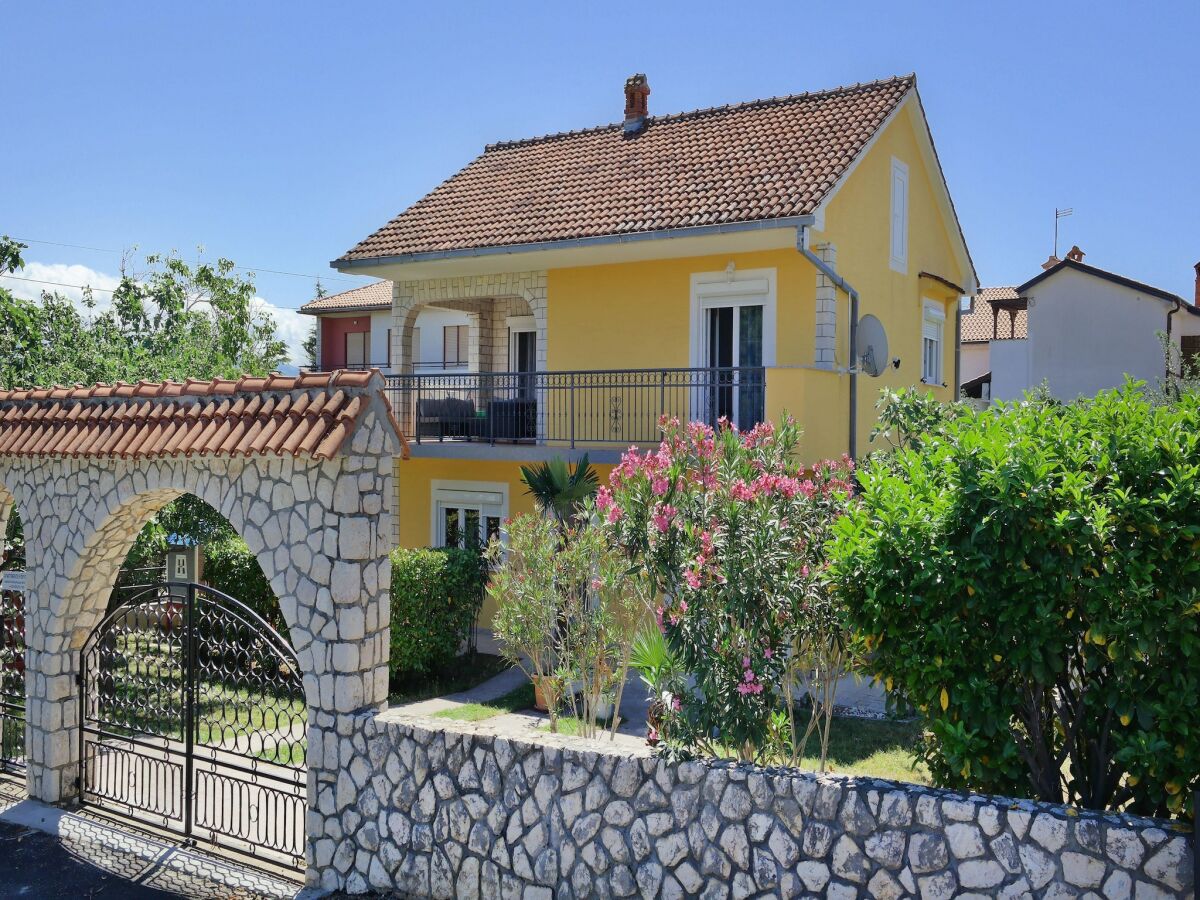 Holiday house Holiday home in center of Šilo near beach