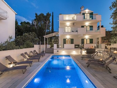 Apartment Modernes Apartment mit Pool und Terrasse - Outdoor photo 10