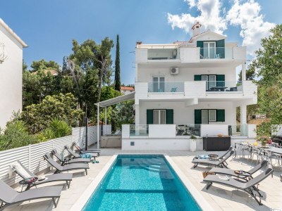 Apartment Modernes Apartment mit Pool und Terrasse - Outdoor photo 11
