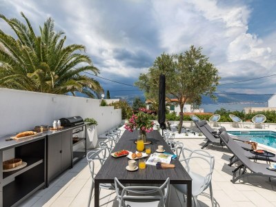 Apartment Modernes Apartment mit Pool und Terrasse - Outdoor photo 36
