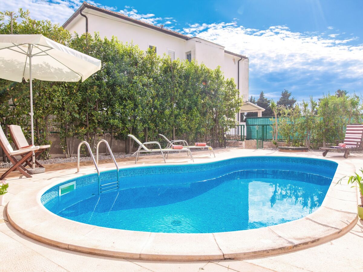 Villa Charming villa with spacious rooms and private swimming pool in the lavender island of Hvar - Outdoor photo 4