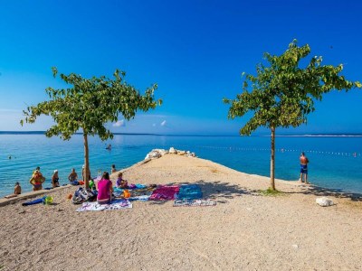 Apartment Seaside Bliss in Mandre - Environment photo 25