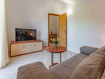 Apartment Apartment in Banjole near Sea Beach - Features photo 19