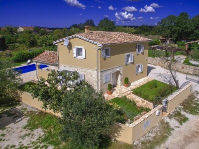 Villa Peaceful Villa in Sveti Lovrec with Swimming Pool - Outdoor photo 6