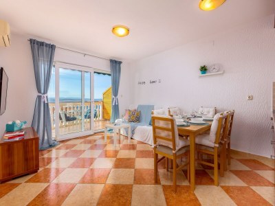Apartment Country Home in Croatia with Pool and Farm Views - Features photo 10