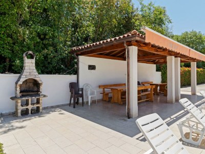 caravan Mobile Home in Banjole near Centinera Beach - Outdoor photo 15